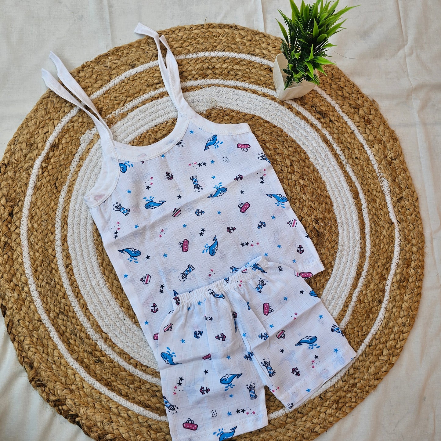 Knot Jablas Set (0โ3 Months) โ Soft Muslin Essentials for Your Newborn
