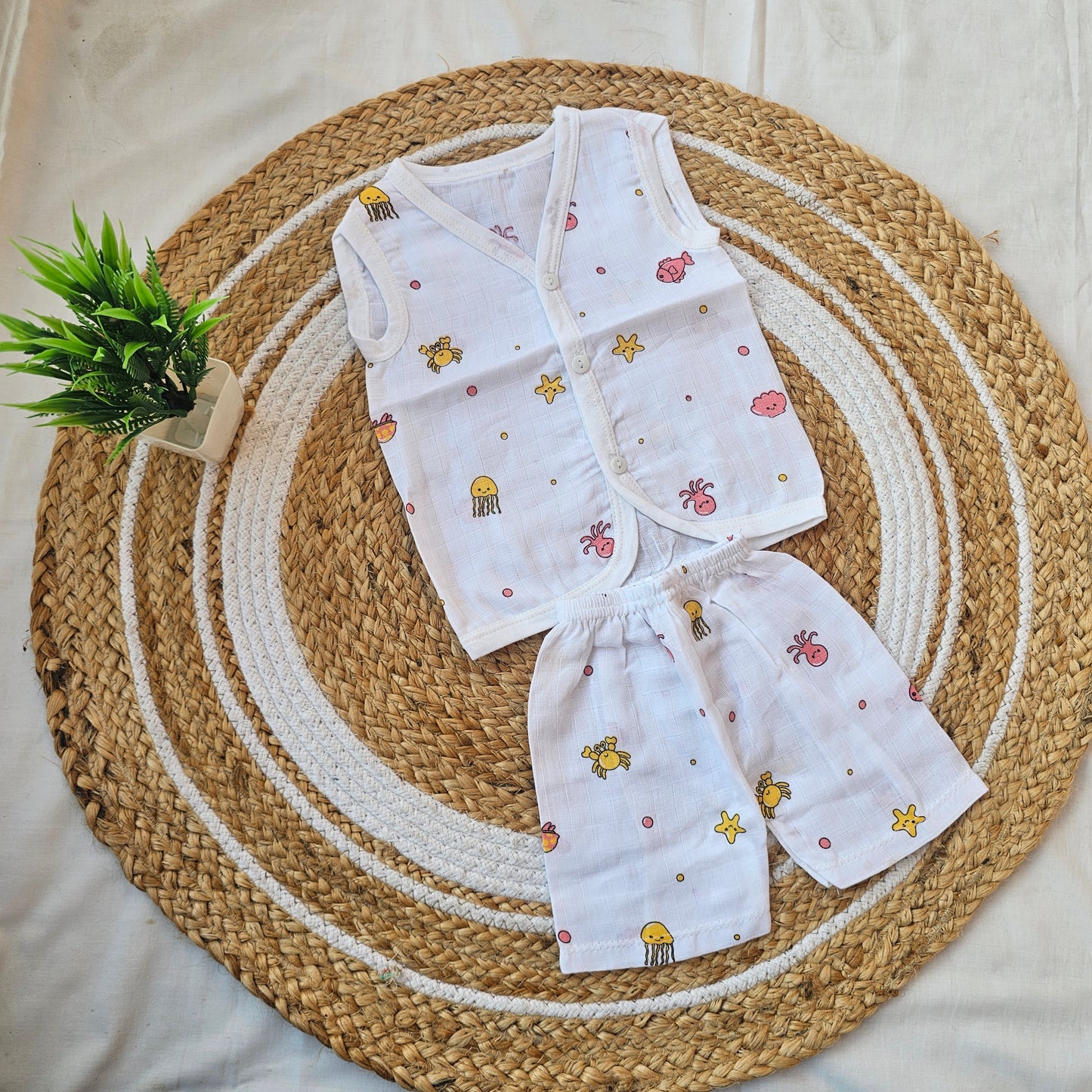 Sleeveless Muslin Jabla Set (0โ3 Months) โ Soft, Breezy Comfort for Newborns