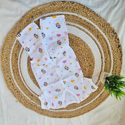 Half Sleeve Muslin Jabla Set (0–3 Months) – Everyday Softness for Your Baby