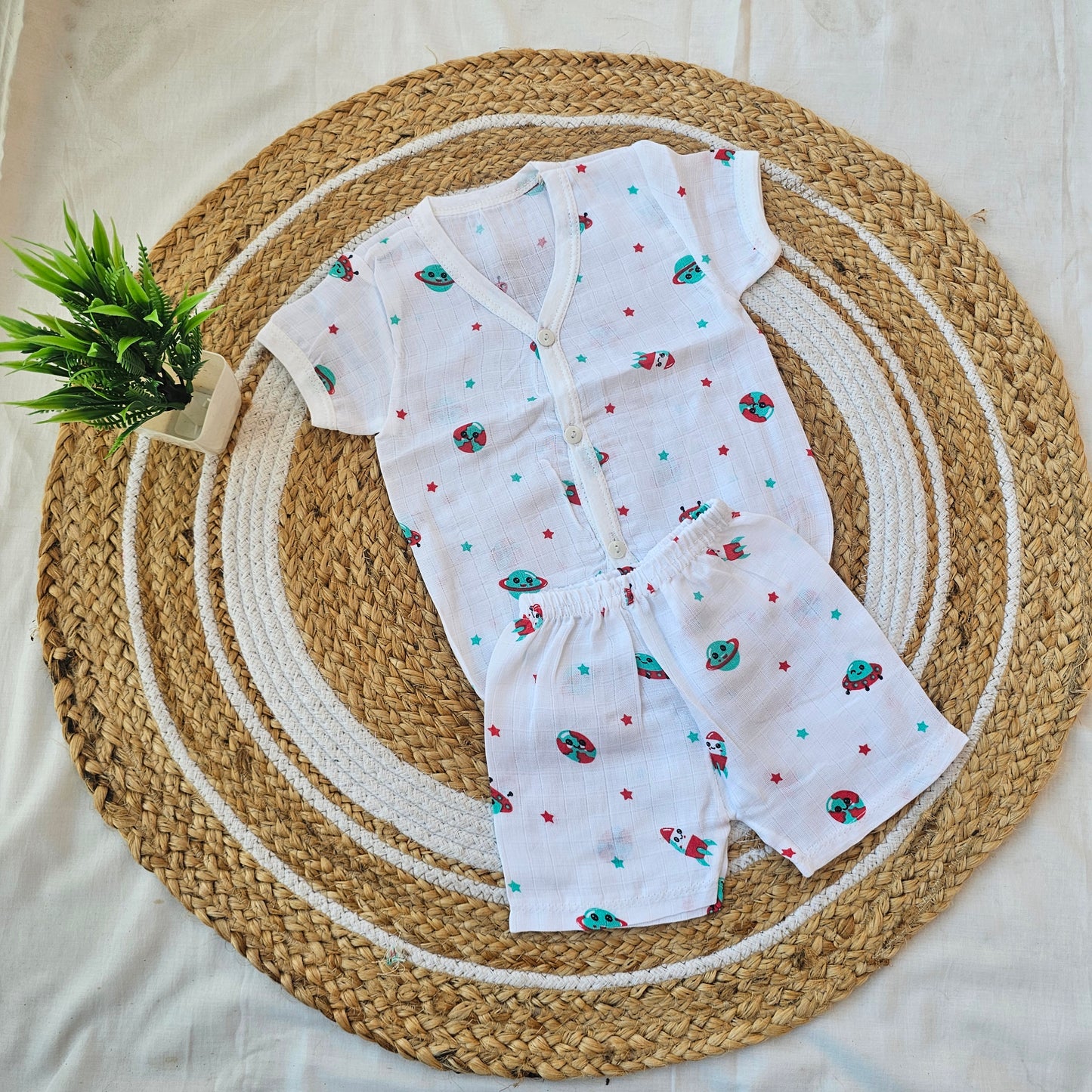 Half Sleeve Muslin Jabla Set (0–3 Months) – Everyday Softness for Your Baby