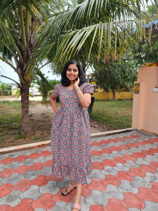 Red and Black Feeding Kurti with Zip Cotton