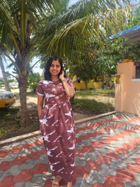 Brown and White Zipless Lounge Wear