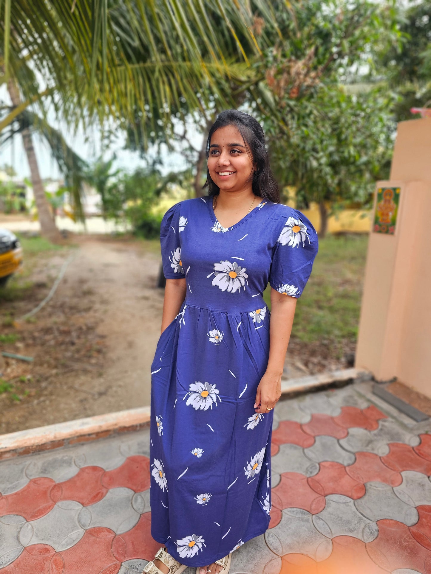 Blue Flowers Non-Feeding Lounge Wear