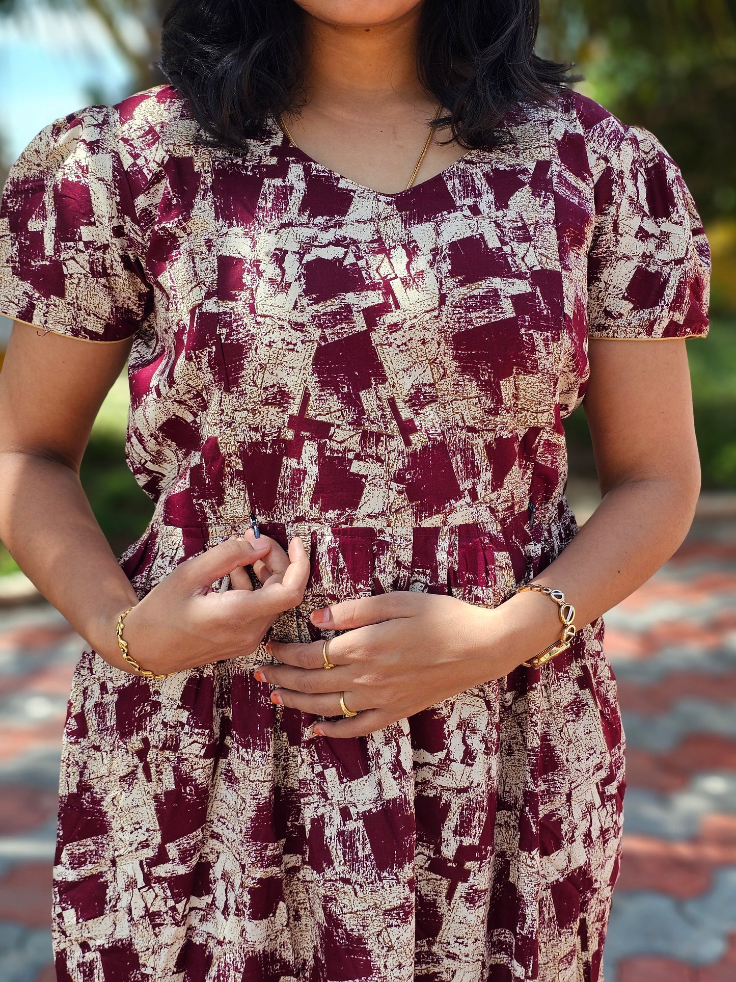 Maroon Textured Feeding Kurti with Zip Cotton