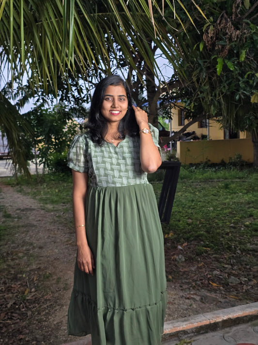 Green dual tone Feeding Maxi with Zip and Full Lining