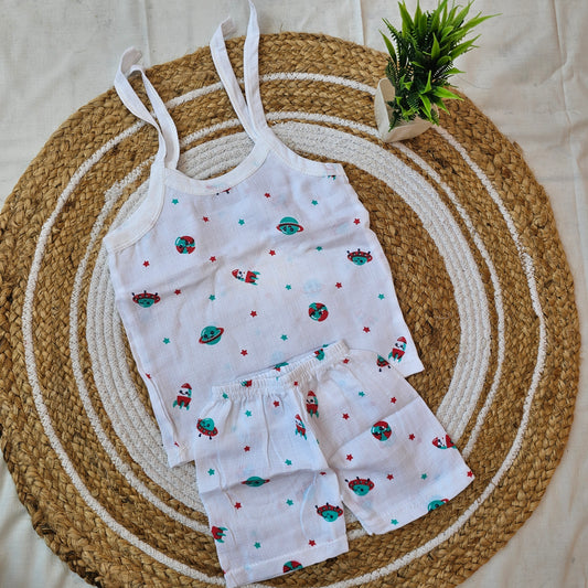 Knot Jablas Set (0–3 Months) – Soft Muslin Essentials for Your Newborn