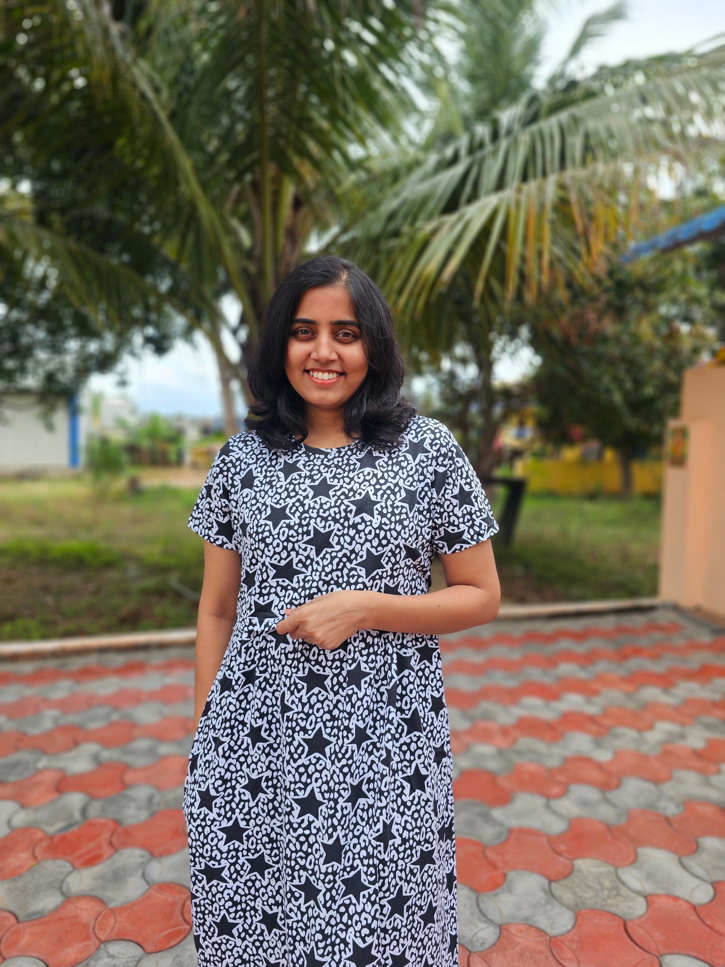 Black and white Stars - Feeding Lounge Wear