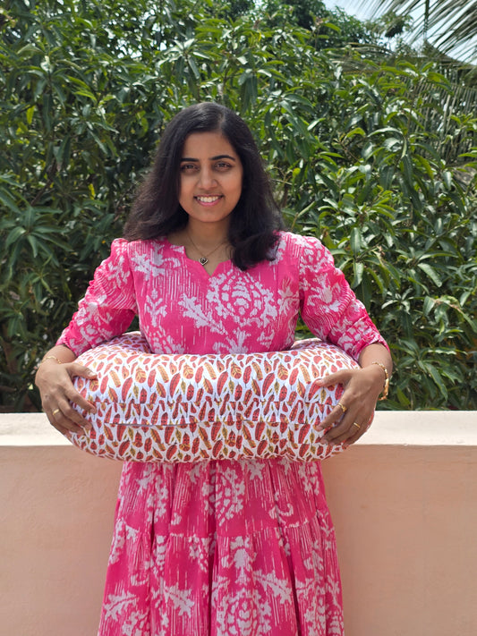 Feeding Pillow with belt- White and Brown Leaves