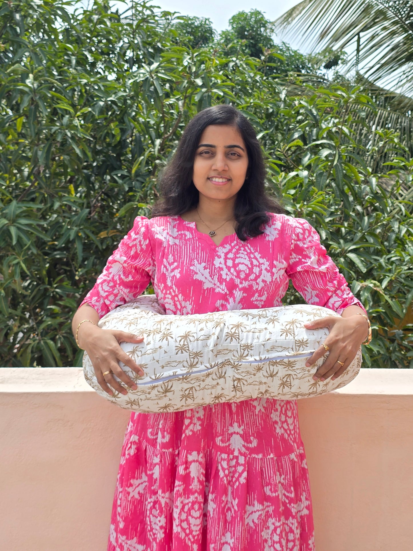 Feeding Pillow with belt- White and Brown Coconut Trees