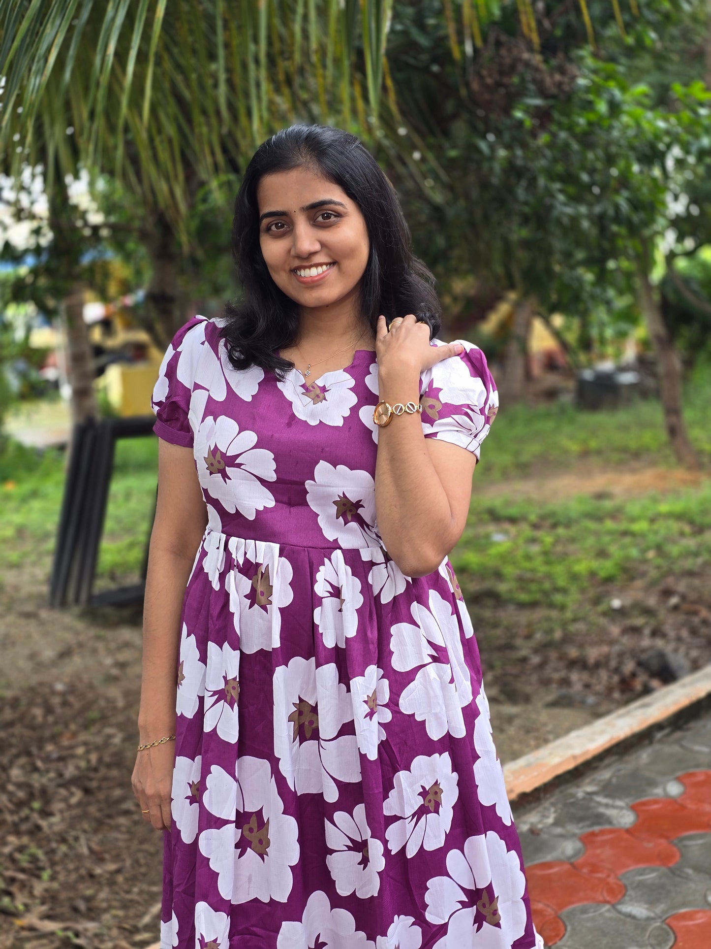 Wine Flowers Feeding Maxi with Zip and Full Lining