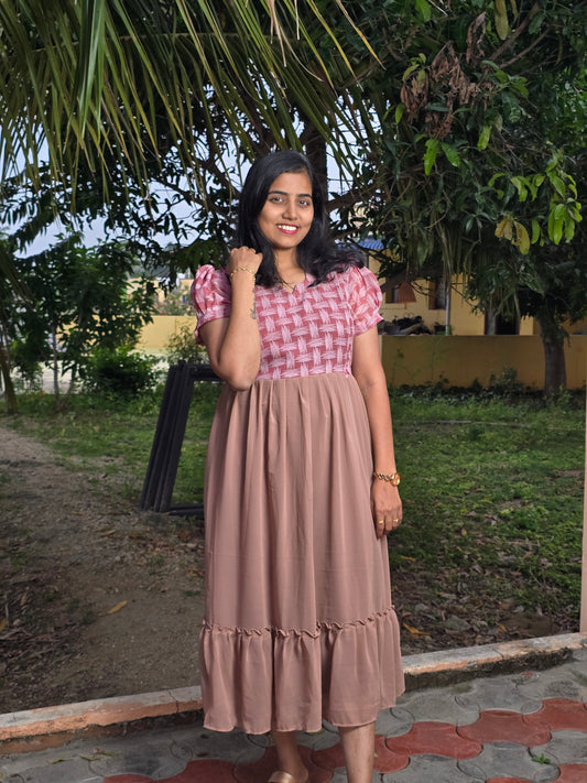 Dust Pink dual tone Feeding Maxi with Zip and Full Lining