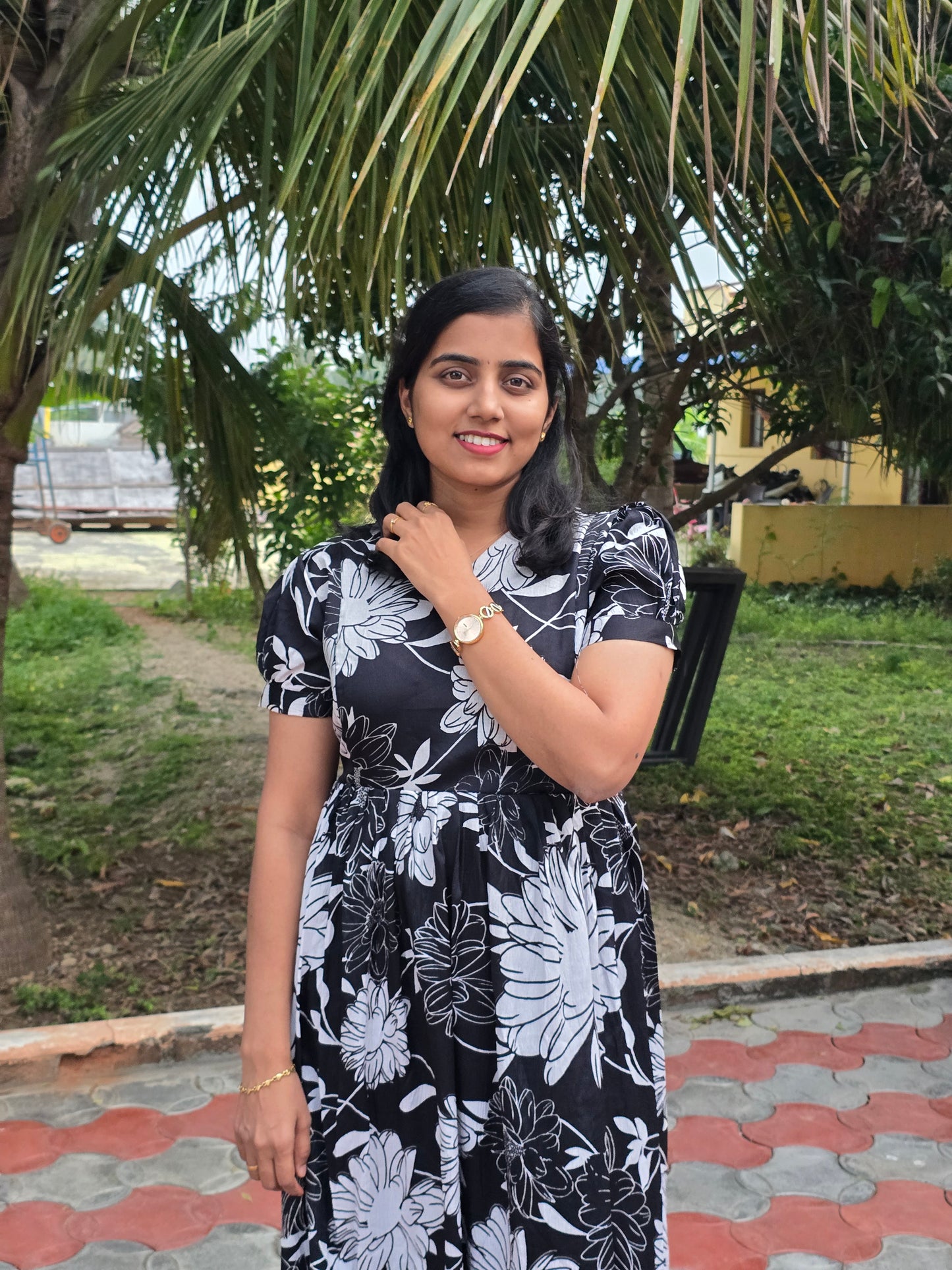 Black and White flower Feeding Maxi with Zip and Full Lining