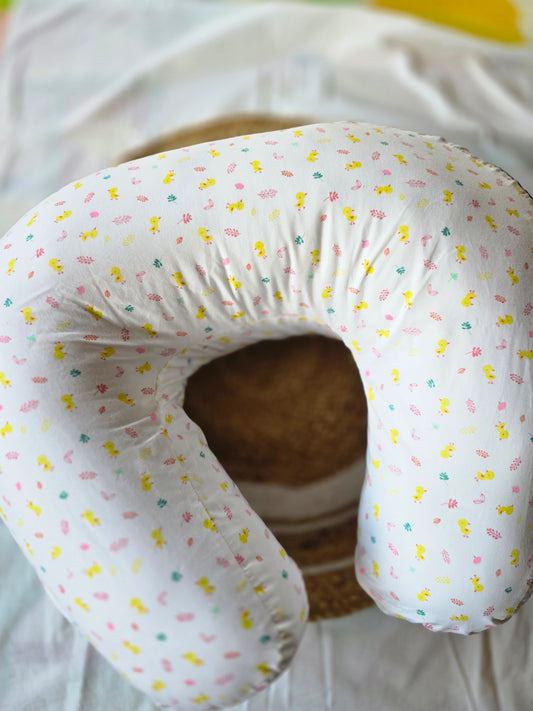 Feeding Pillow - White Little things