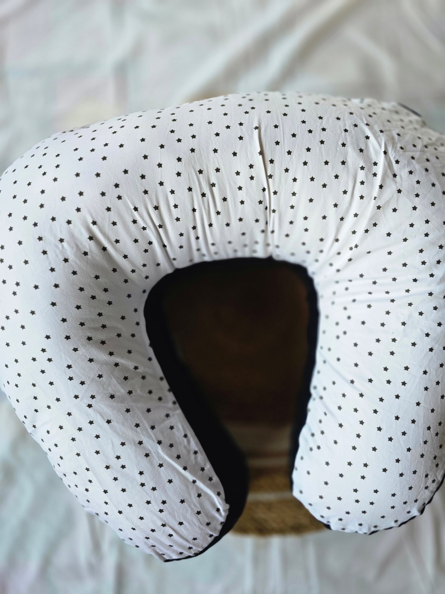 Feeding Pillow - Black and White stars